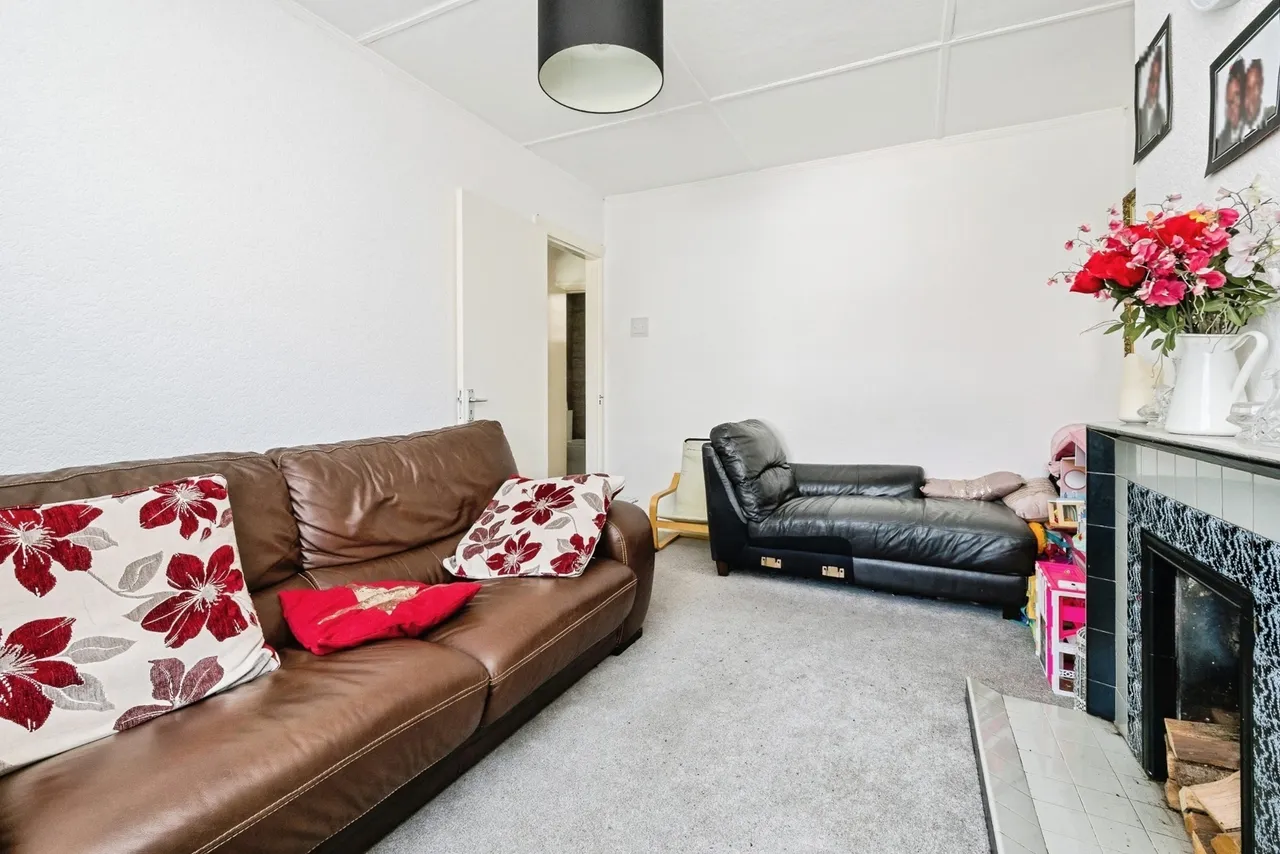 Somerset Gardens, Hornchurch, Essex, RM11, photo 19