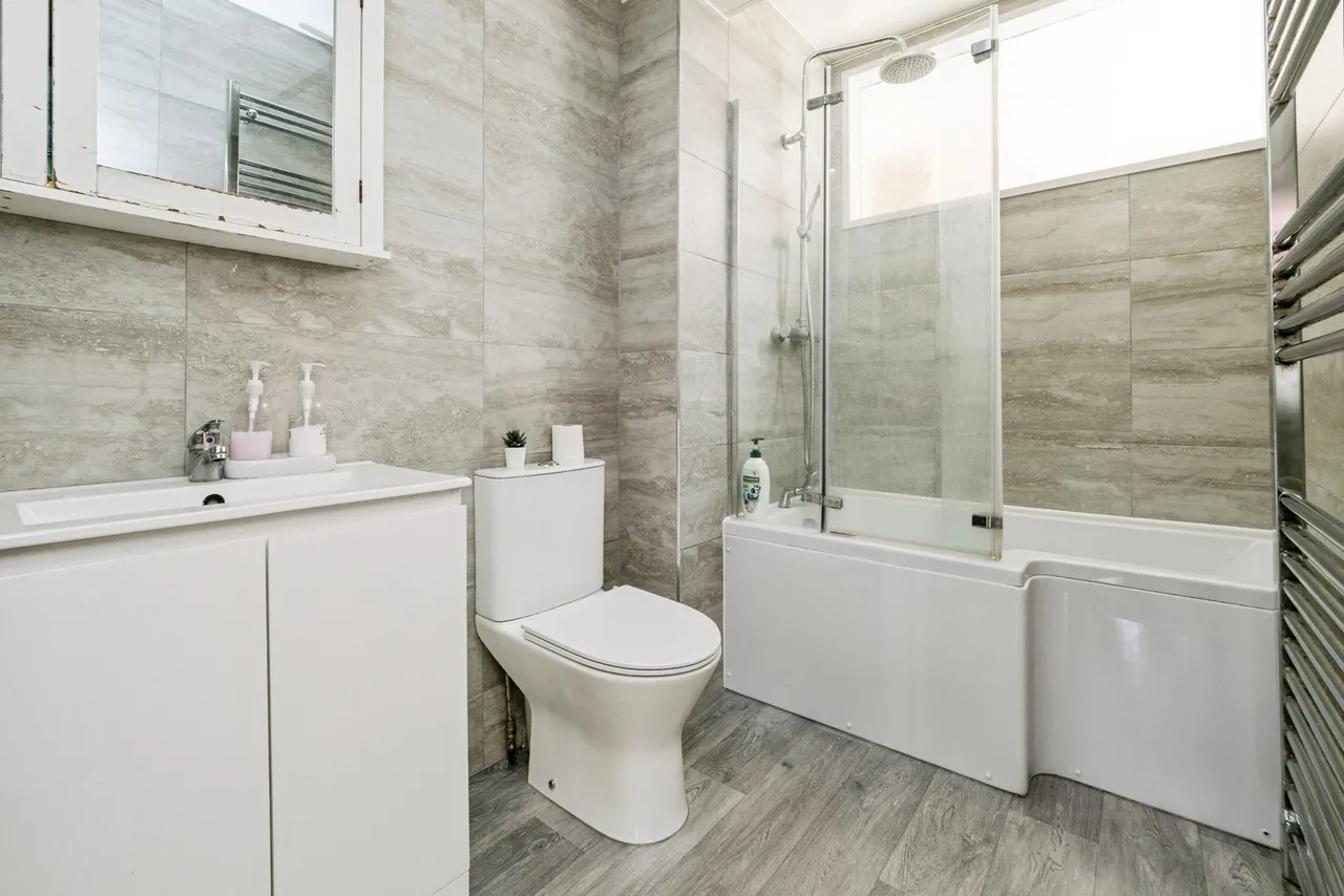 Somerset Gardens, Hornchurch, Essex, RM11, photo 7