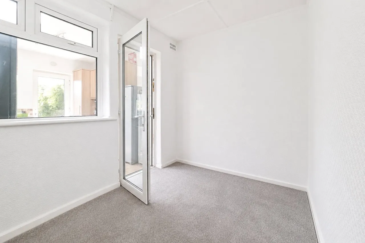 Somerset Gardens, Hornchurch, Essex, RM11, photo 14