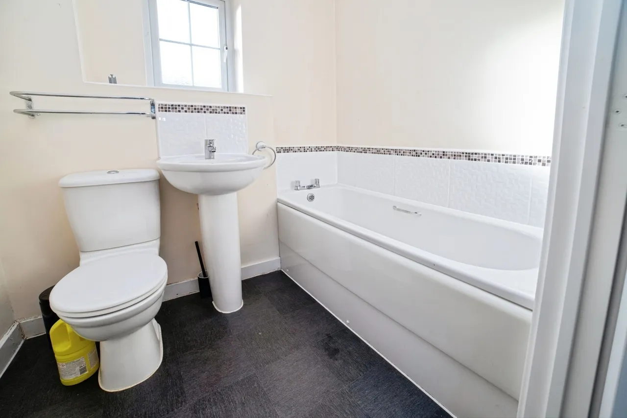 Henfrey Drive, Annesley, NG15, photo 17