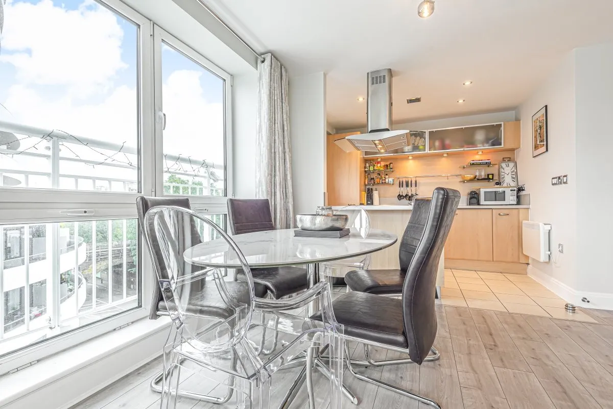 Lombard Road, Battersea, London, SW11, photo 5