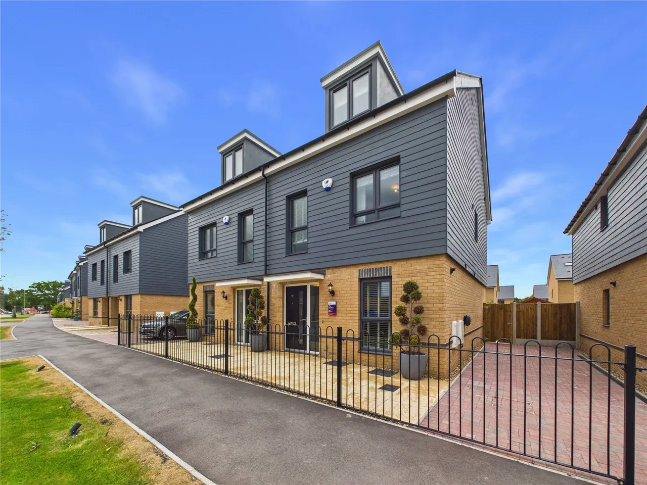 3 bed house for sale, Wyvern Place, Wivenhoe, CO7