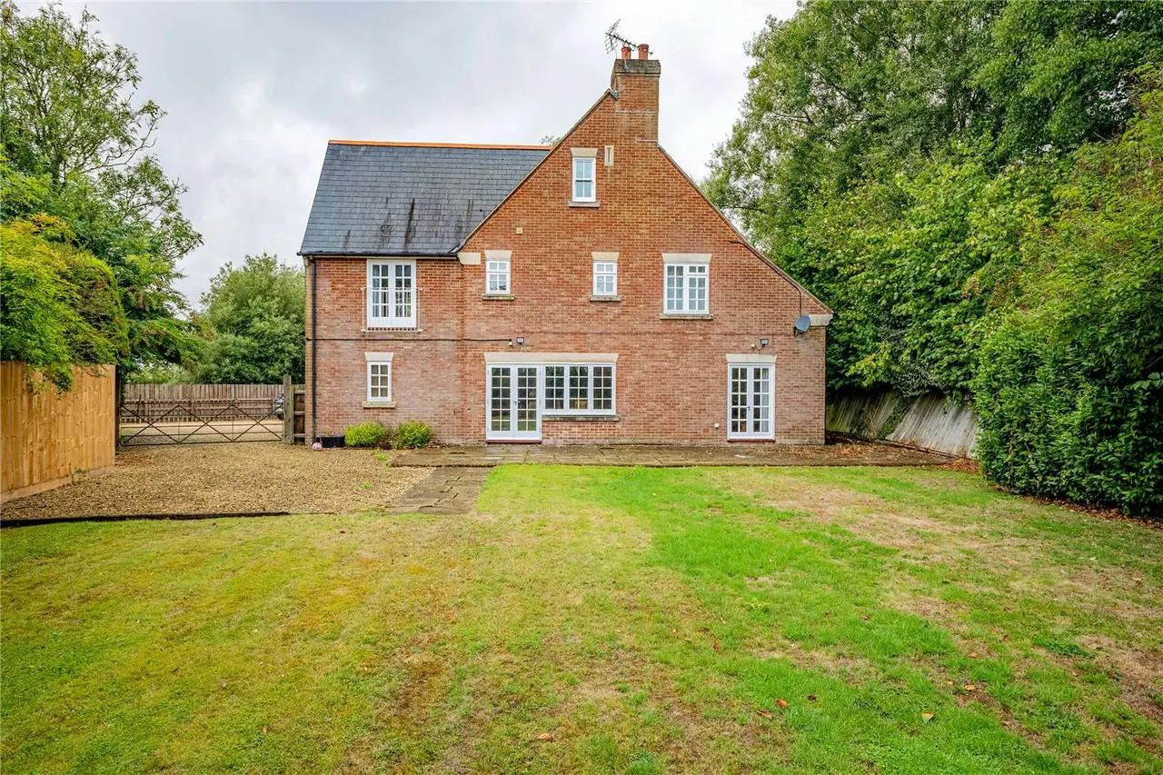 South Street, Fontmell Magna, SP7, photo 16