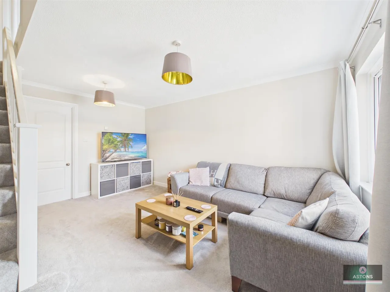 Redgrave Drive, Maidenbower, photo 2