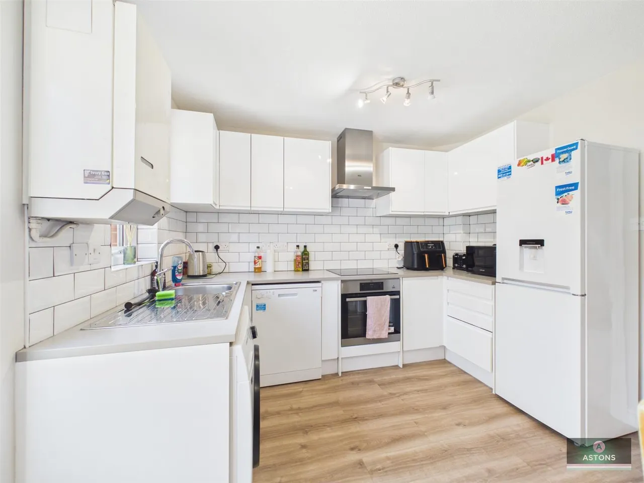 Redgrave Drive, Maidenbower, photo 5