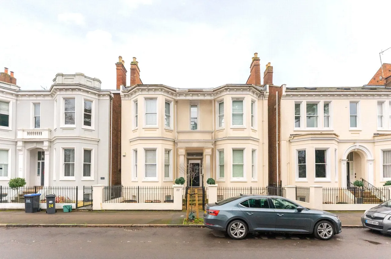 3 bed flat to rent — Leam Terrace, Leamington Spa, Warwickshire, CV31
