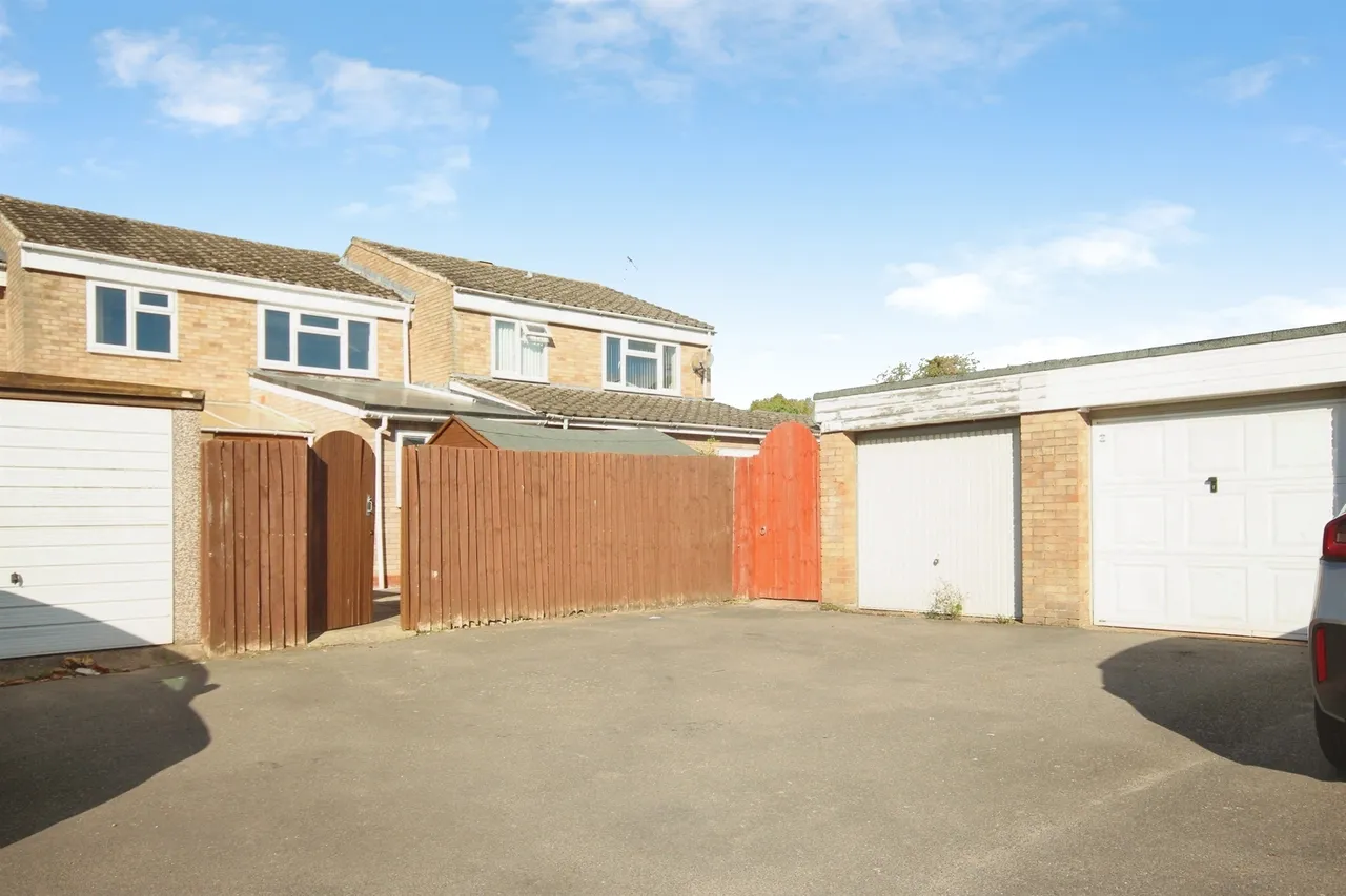 Solway Close, Leamington Spa, CV31, photo 13