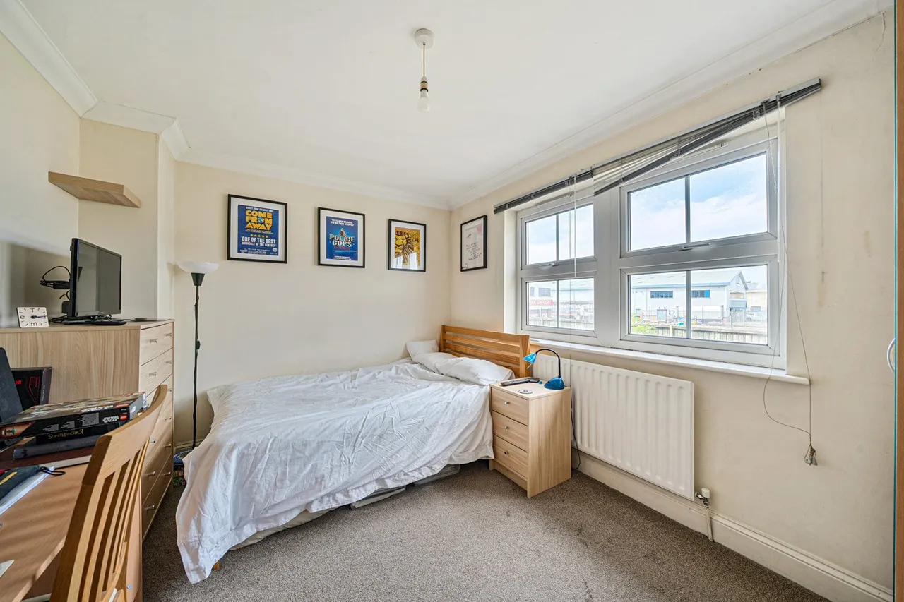 Felltram Mews, SE7, photo 31