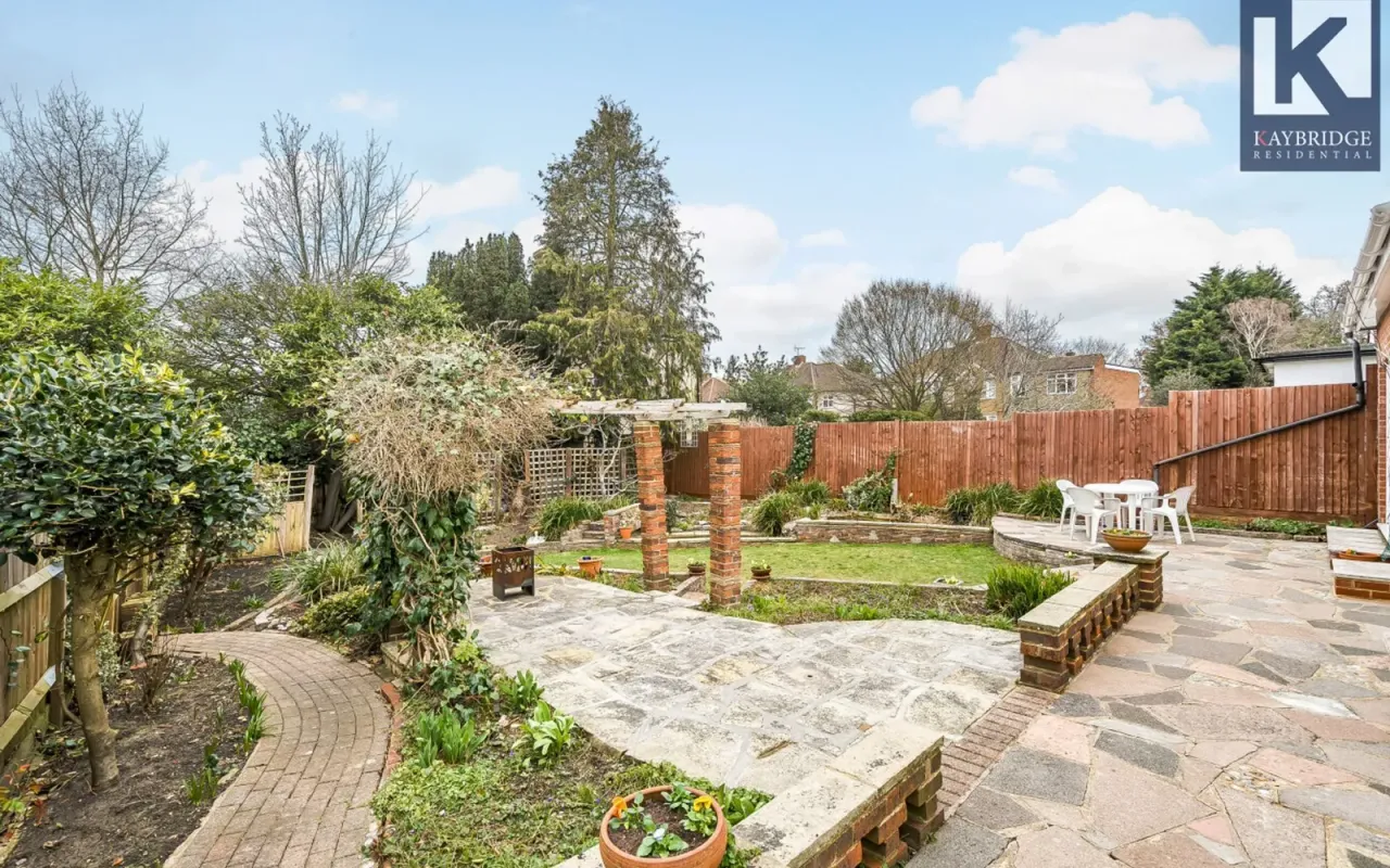Firswood Avenue, Epsom, KT19, photo 13