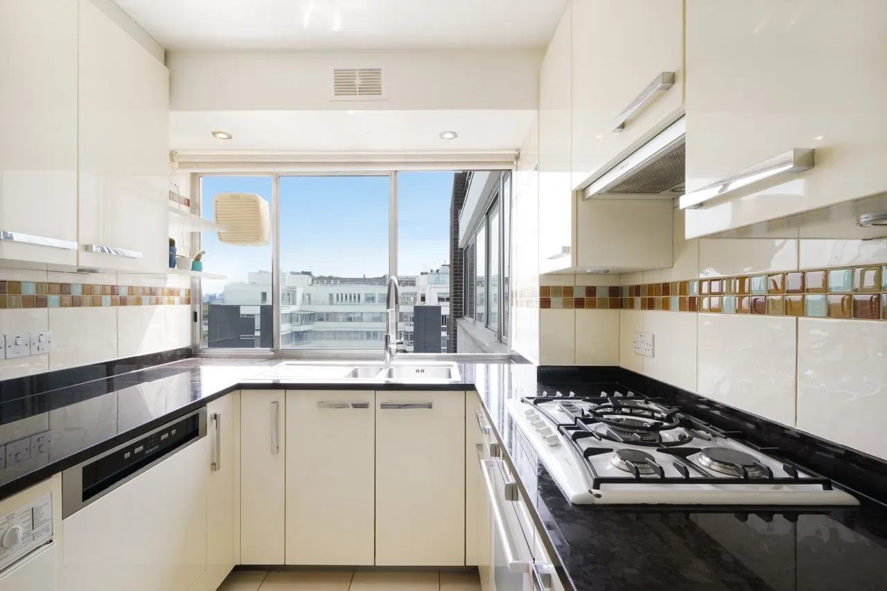 Avenue Road, St John's Wood, NW8, photo 3