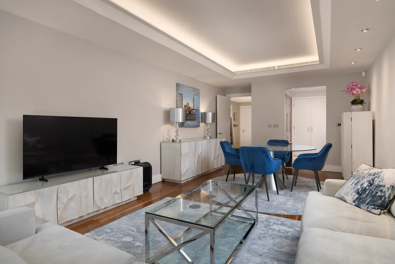 1 bed flat to rent, Lancelot Place, Knightsbridge, SW7