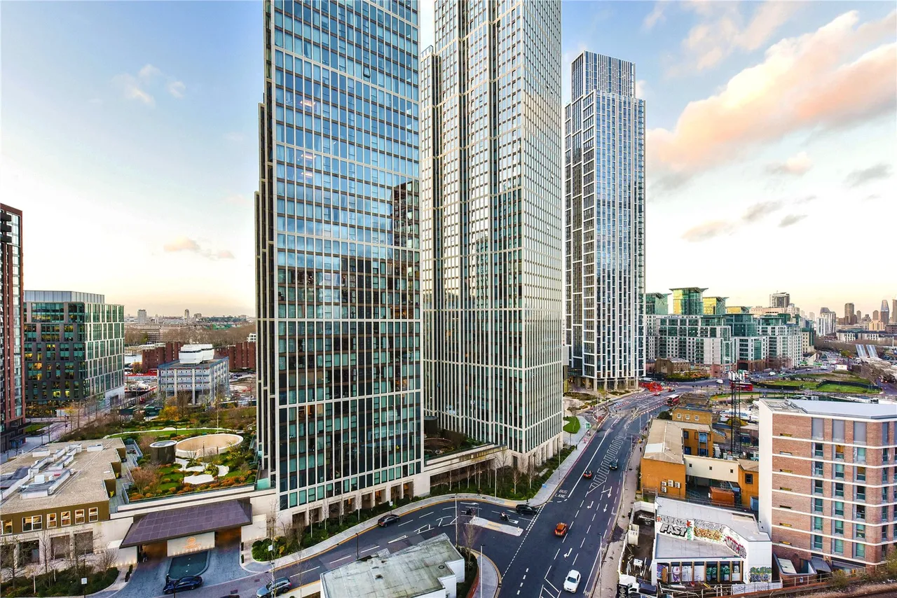 Wandsworth Road, Nine Elms, SW8, photo 6