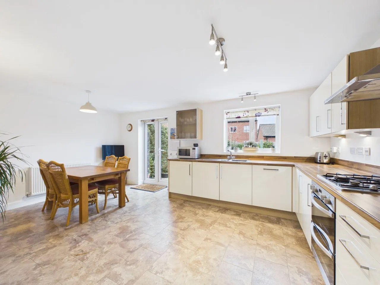 Prince George Avenue, Oakham, LE15, photo 3