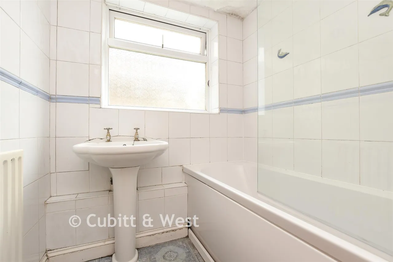 Glovers Road, Reigate, RH2, photo 13