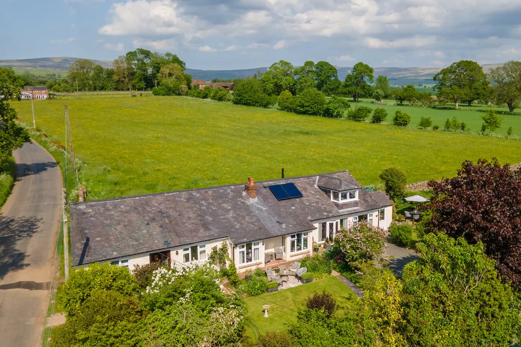 5 bed house for sale, Berrymoor, Highbank Hill