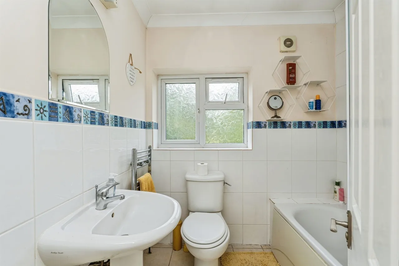 Cowleas Cottages, Romsey, SO51, photo 10