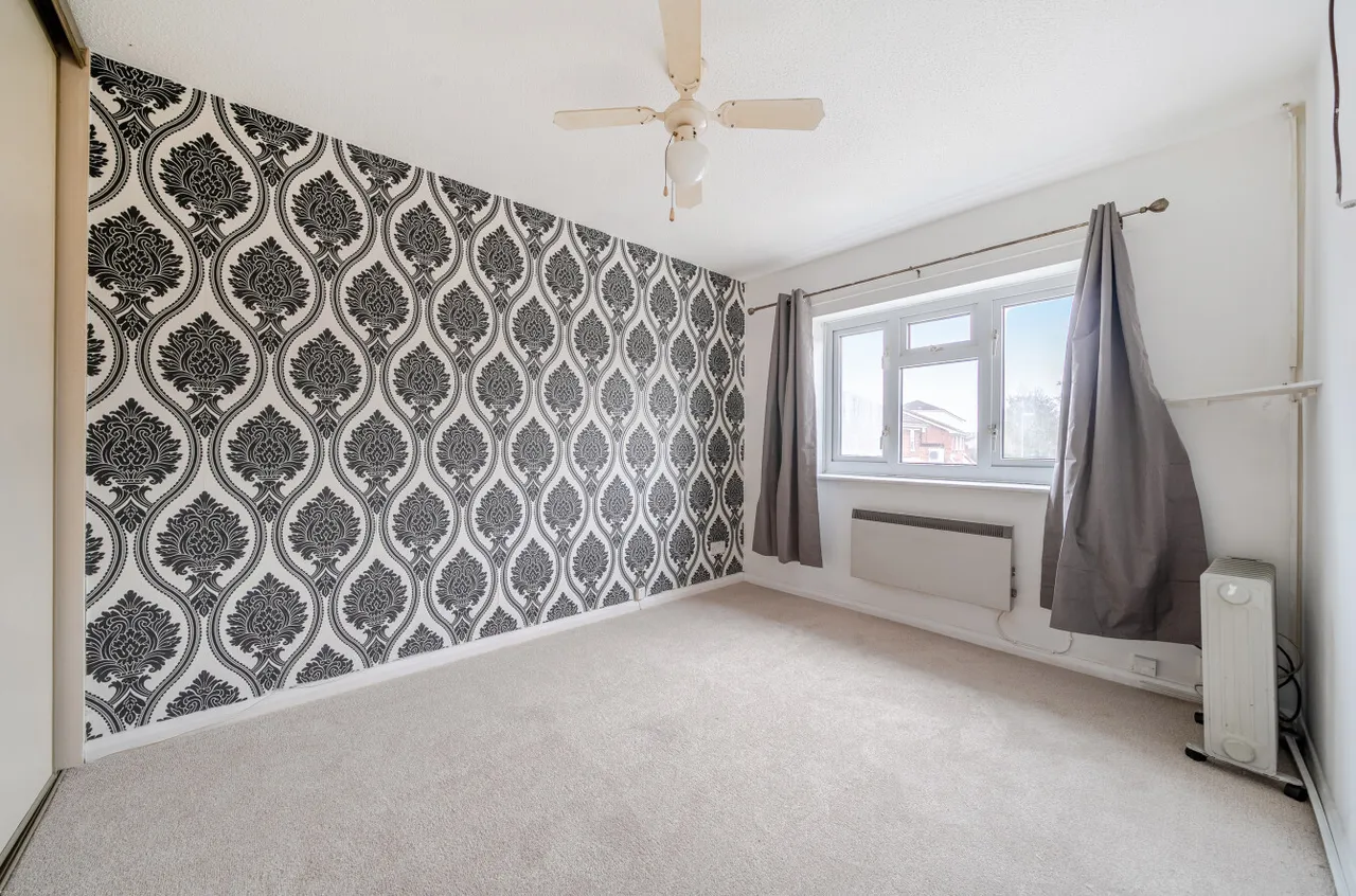 Dandelion Close, Gosport, PO13, photo 5