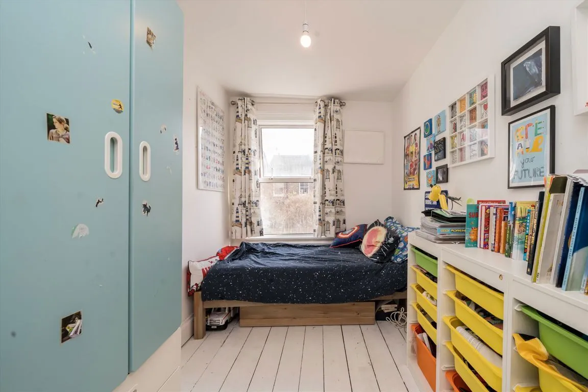 Green Lane, W7, photo 8
