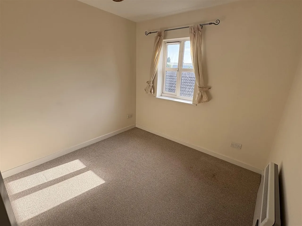 Winters Field, Taunton TA1 1PY, photo 7