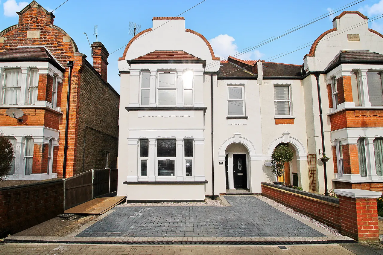 2 bed flat for sale, Hindes Road, Harrow, HA1