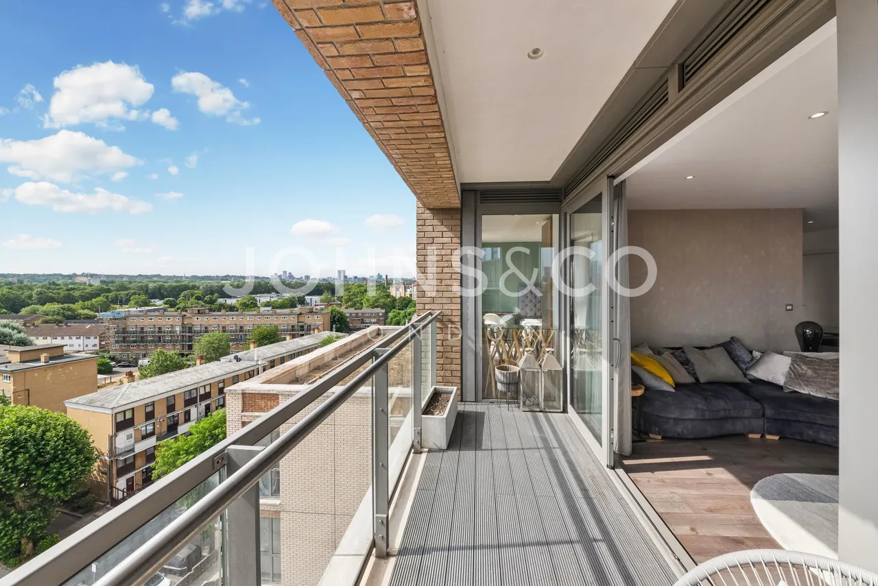 Heritage Tower, Canary Wharf, E14, photo 7