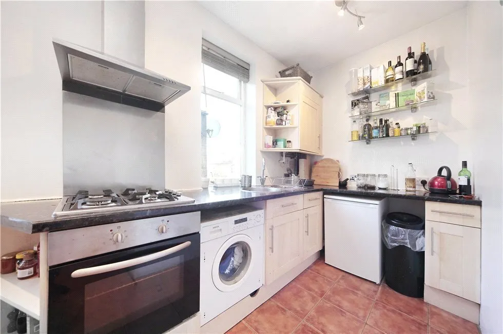 Hazelbourne Road, Clapham South, SW12, photo 8