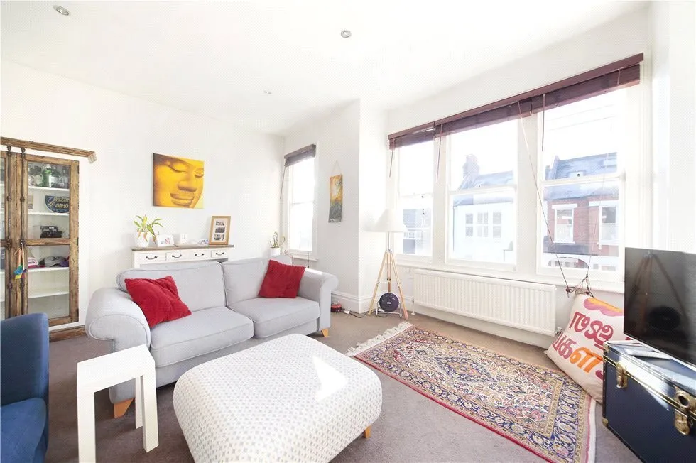 Hazelbourne Road, Clapham South, SW12, photo 3