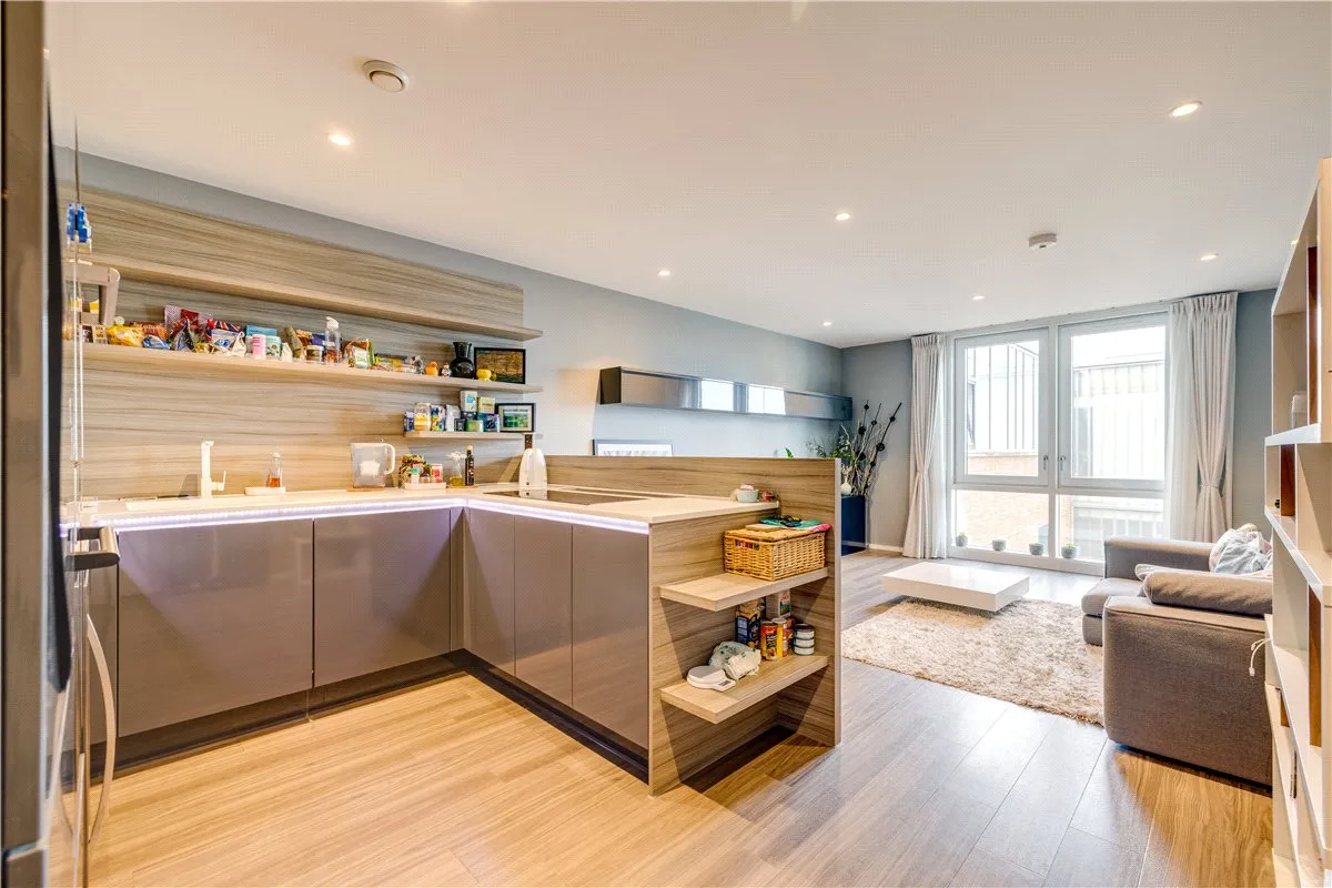 Spectrum Way, London, SW18, photo 6
