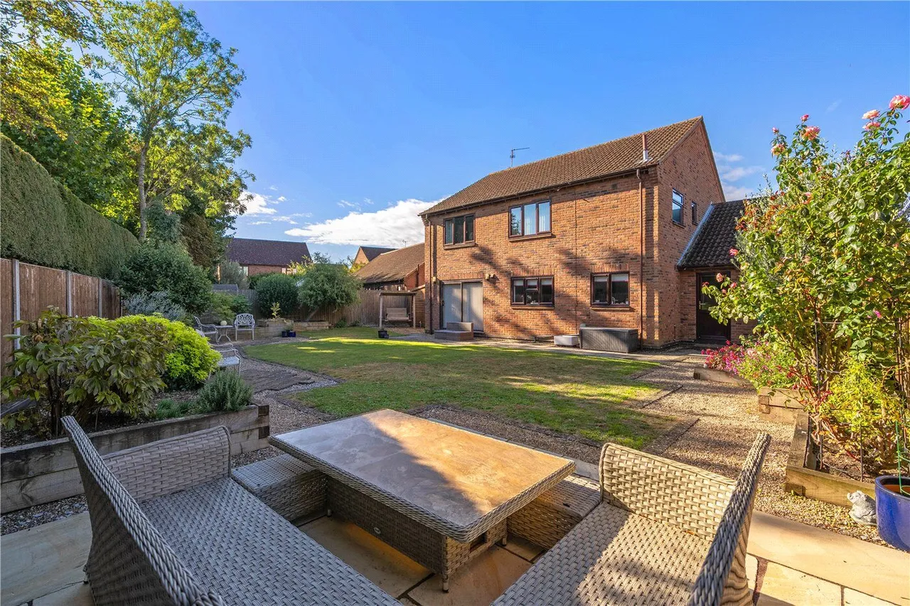 Colton Close, Baston, PE6, photo 19