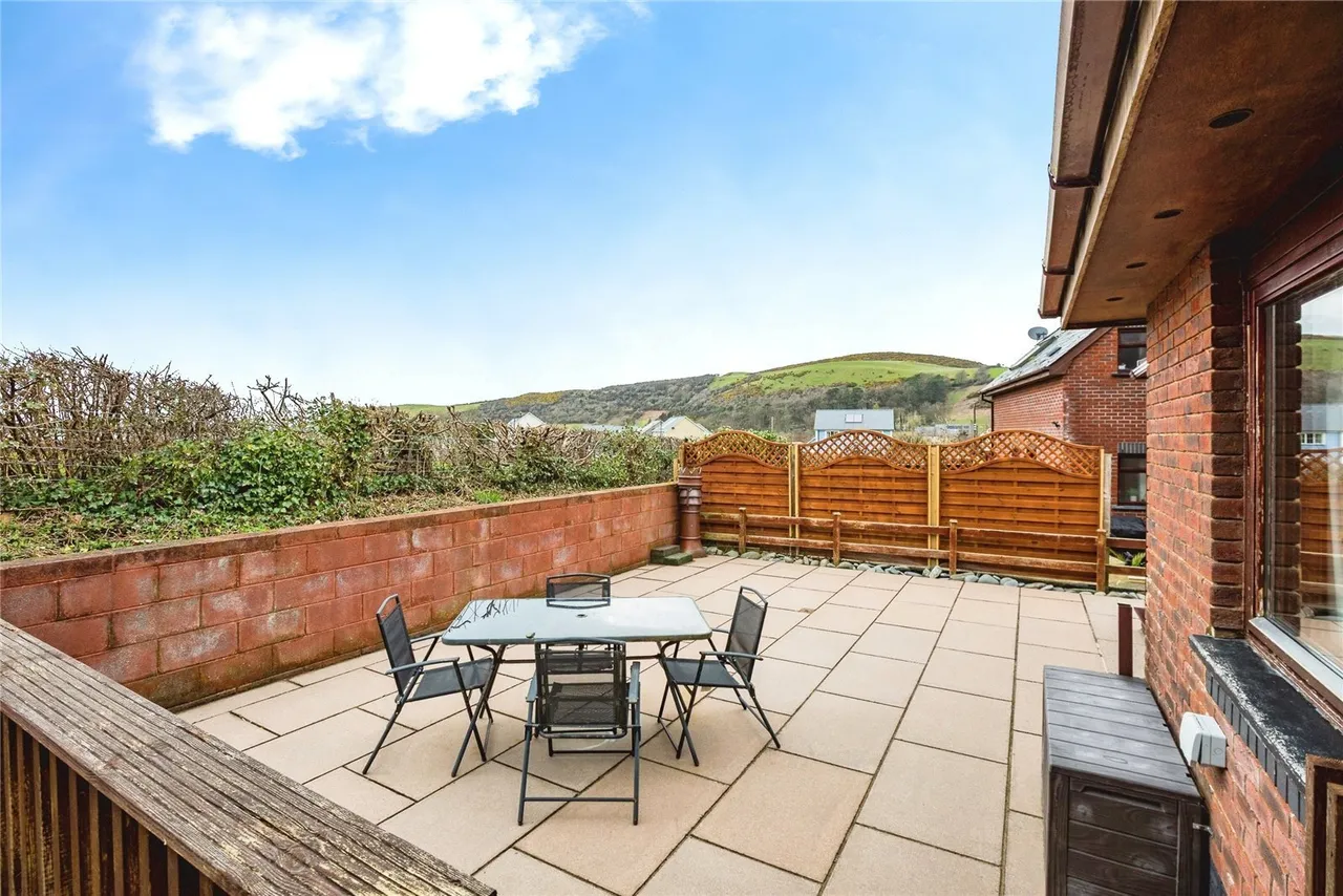 Clos Allt Fach, Llanrhystud, SY23, photo 20