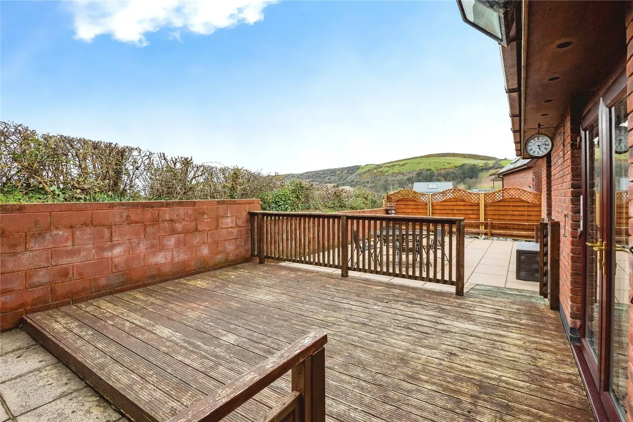 Clos Allt Fach, Llanrhystud, SY23, photo 19
