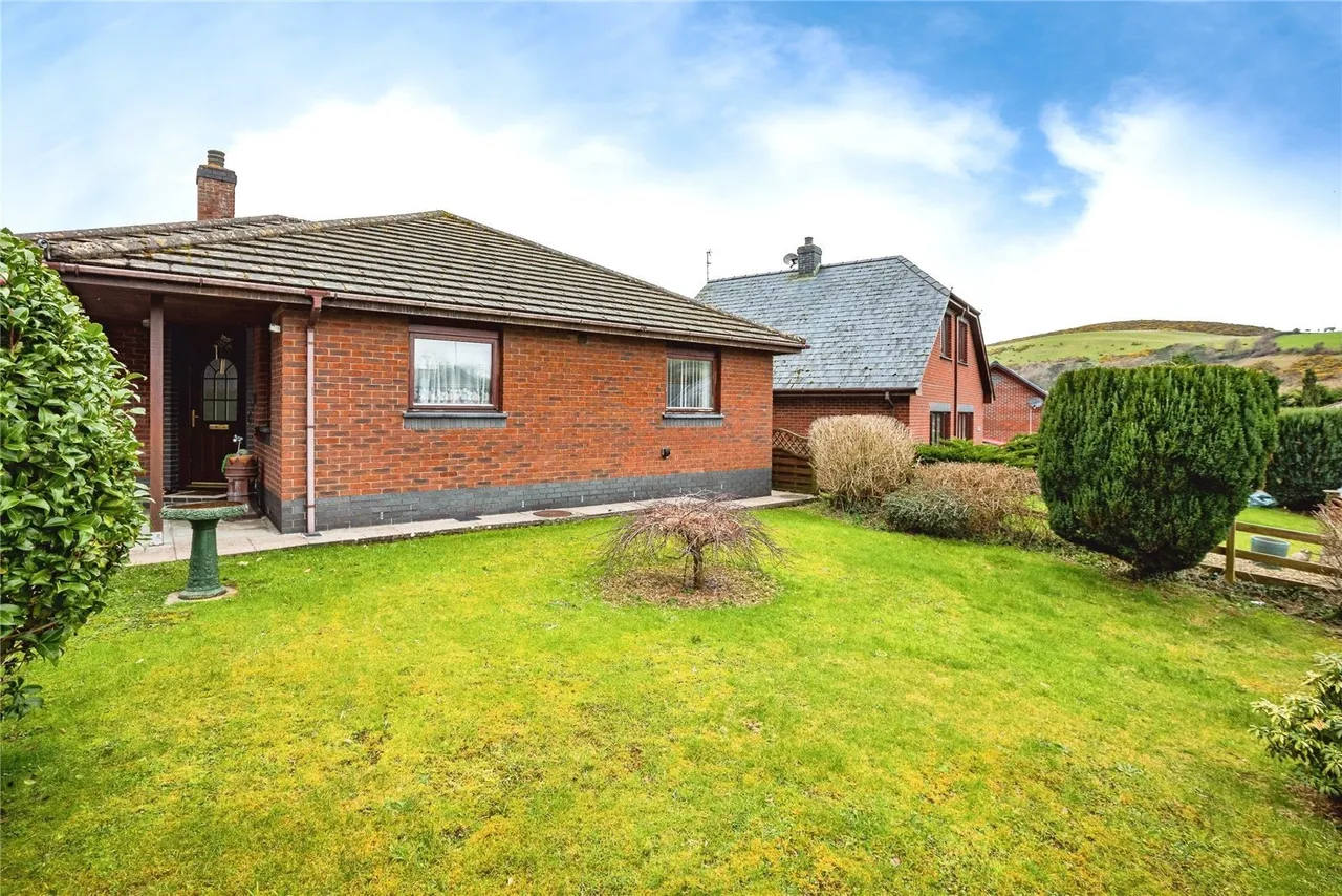 Clos Allt Fach, Llanrhystud, SY23, photo 5