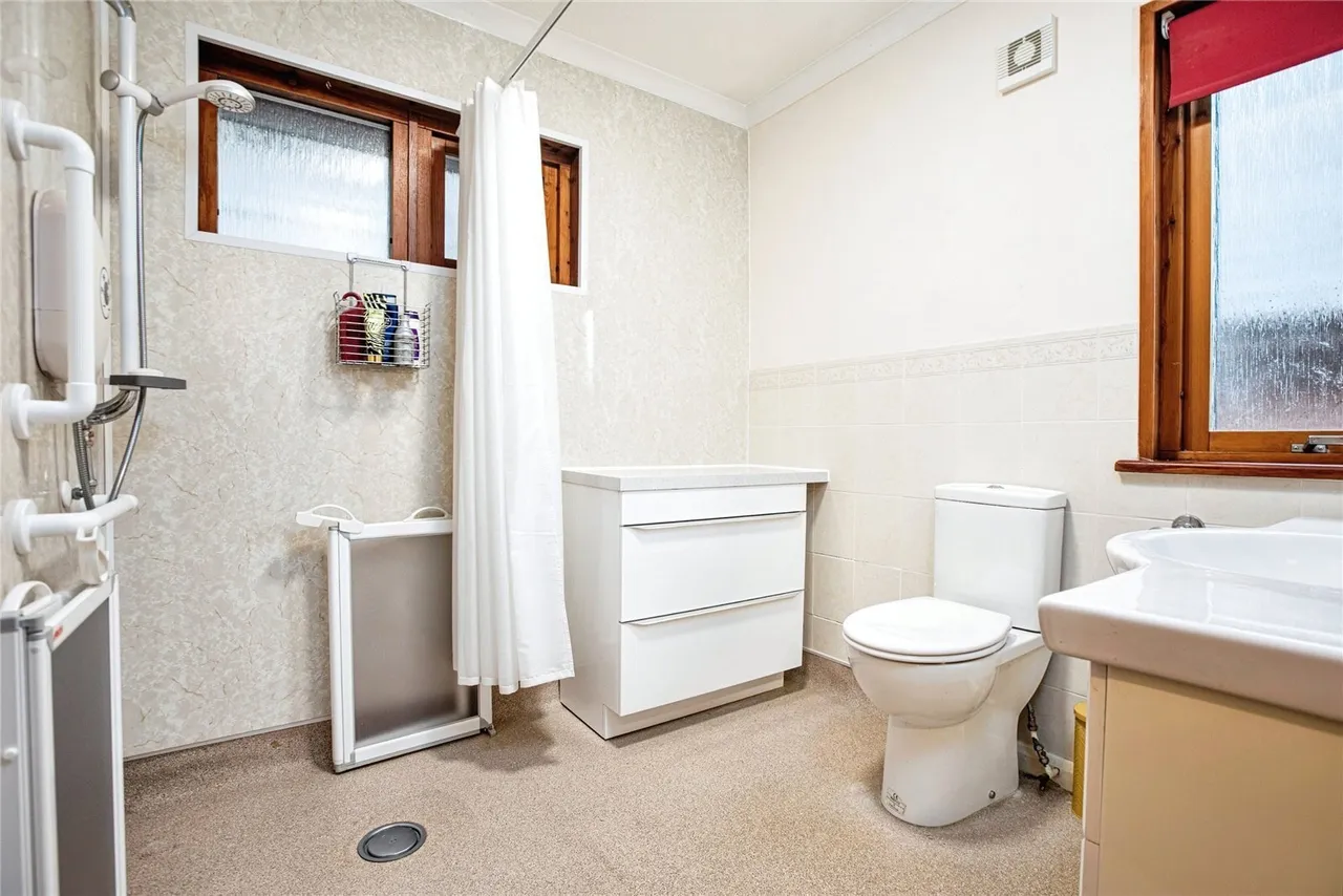 Clos Allt Fach, Llanrhystud, SY23, photo 15