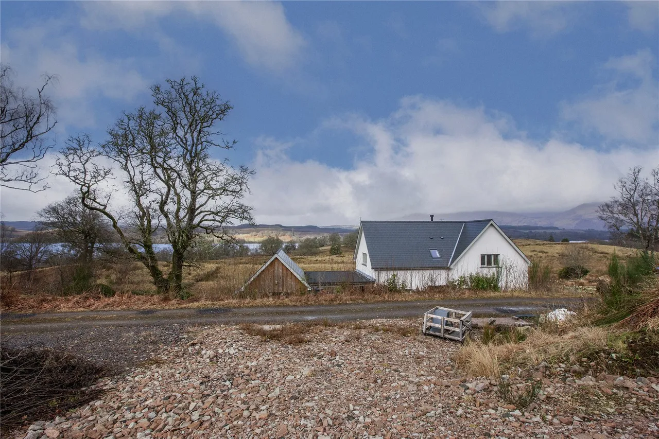 Prime Building Plot At Ardbrecknish, Ardbrecknish, Dalmally, Argyll and Bute, PA33 1BH, photo 2