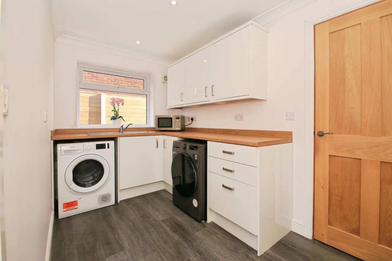 Hatt Close, Moulton, PE12, photo 6