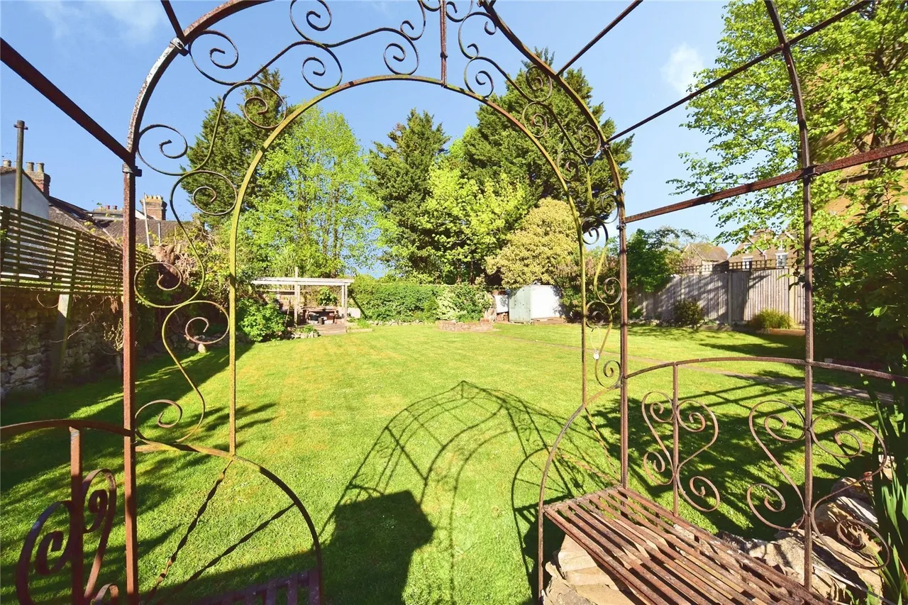 Lower Fant Road, MAIDSTONE, Kent, ME16, photo 2