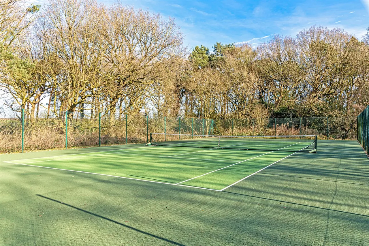 Kingswood Park, Frodsham, photo 12