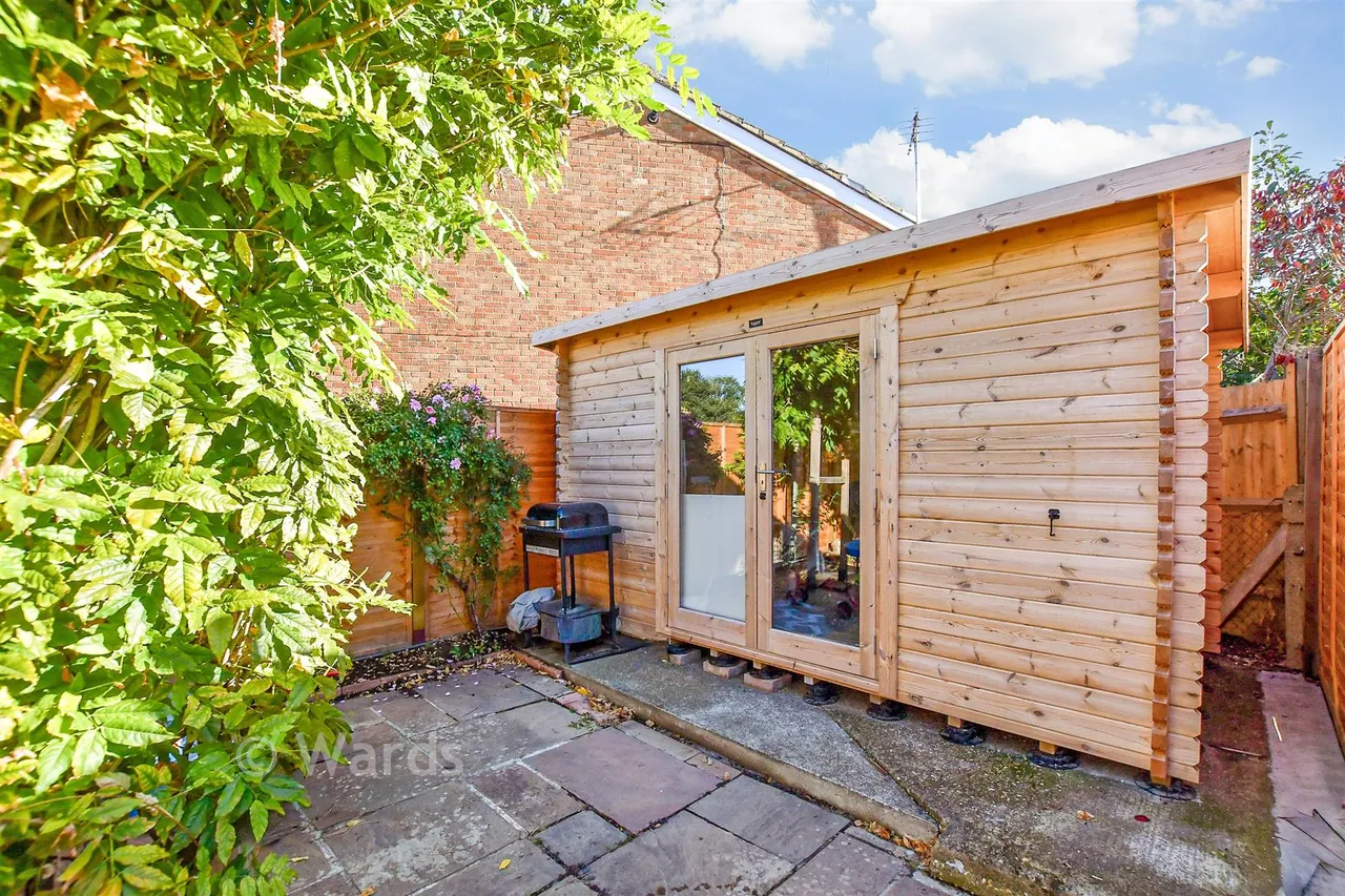 Fuggles Close, Paddock Wood, TN12, photo 12