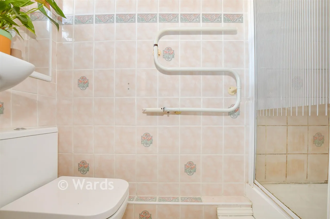 Fuggles Close, Paddock Wood, TN12, photo 5