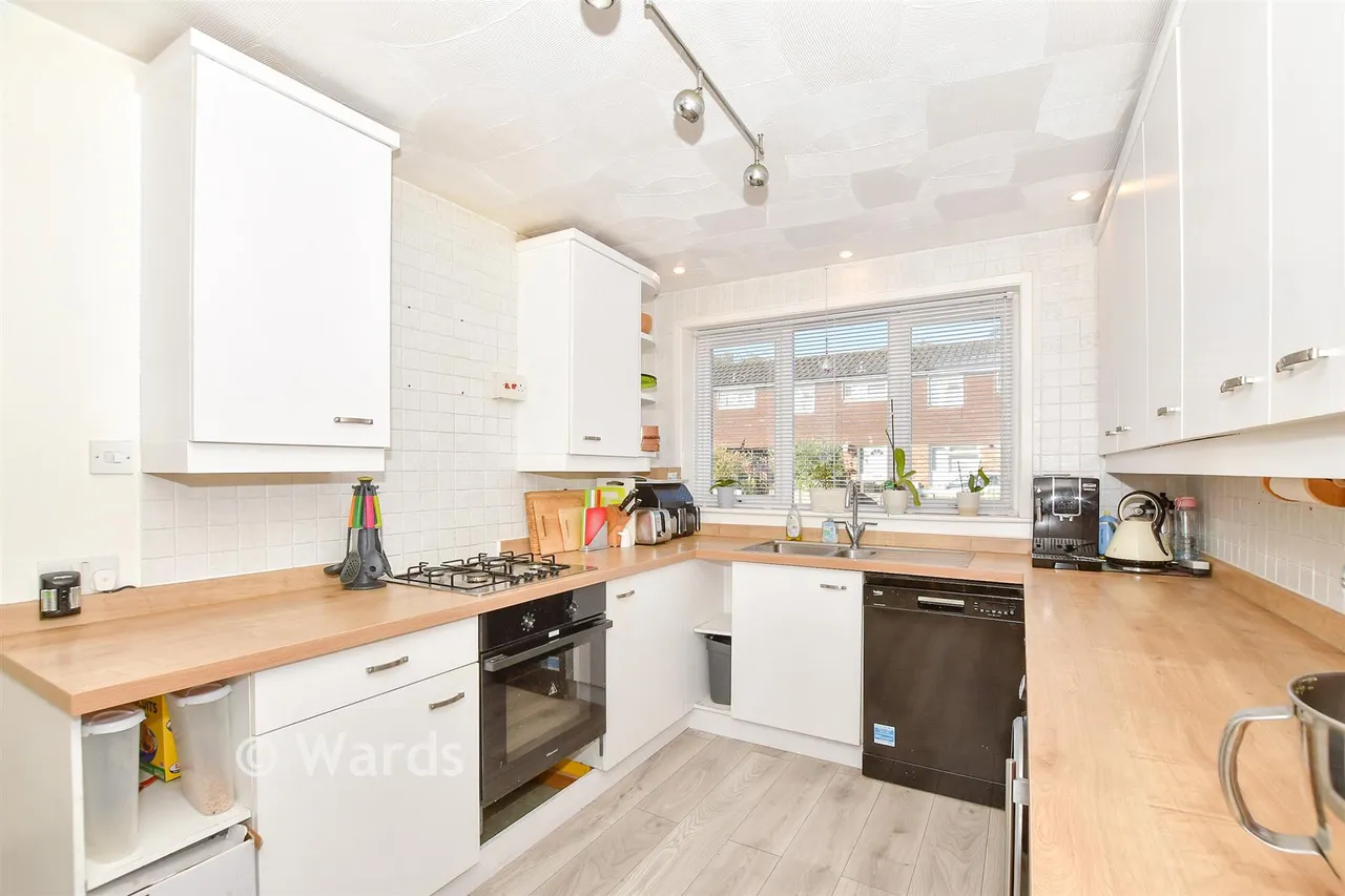 Fuggles Close, Paddock Wood, TN12, photo 4