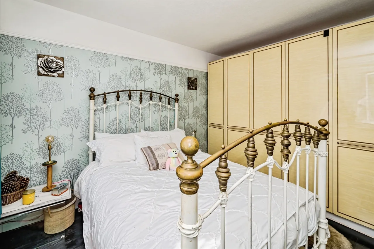 Oxford Avenue, Burnham Village, SL1, photo 18