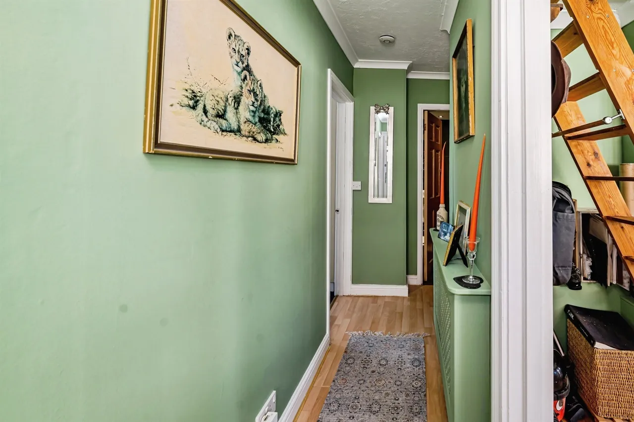 Oxford Avenue, Burnham Village, SL1, photo 10