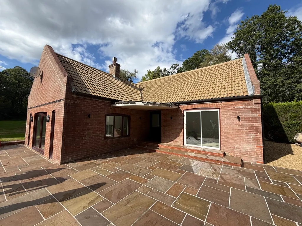 4 bed house to rent, High Kelling, Holt, NR25
