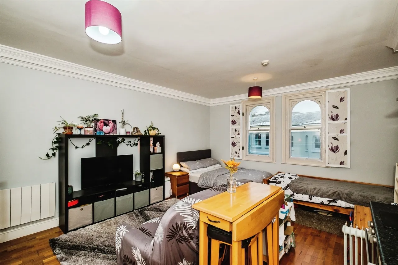 Farncombe Road, Worthing, BN11, photo 10