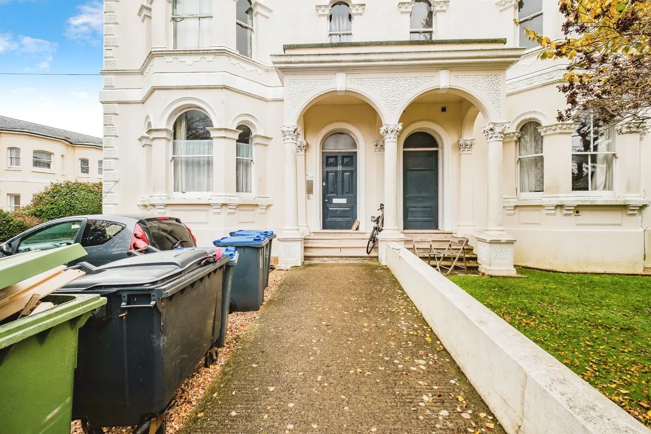 Farncombe Road, Worthing, BN11, photo 15