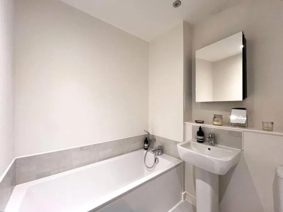 Westmoreland Road, London, NW9, photo 8