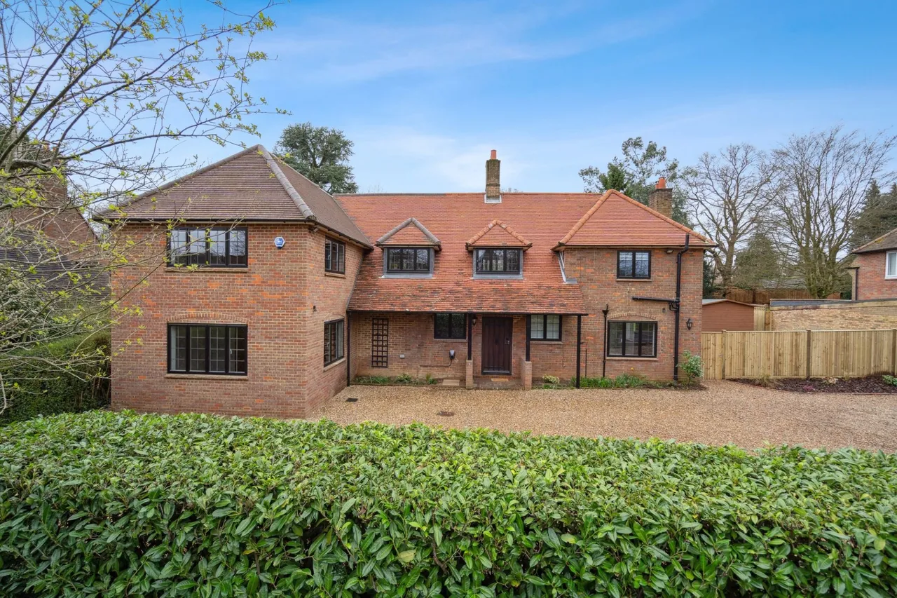 Chiltern Hills Road, Beaconsfield, HP9, photo 22