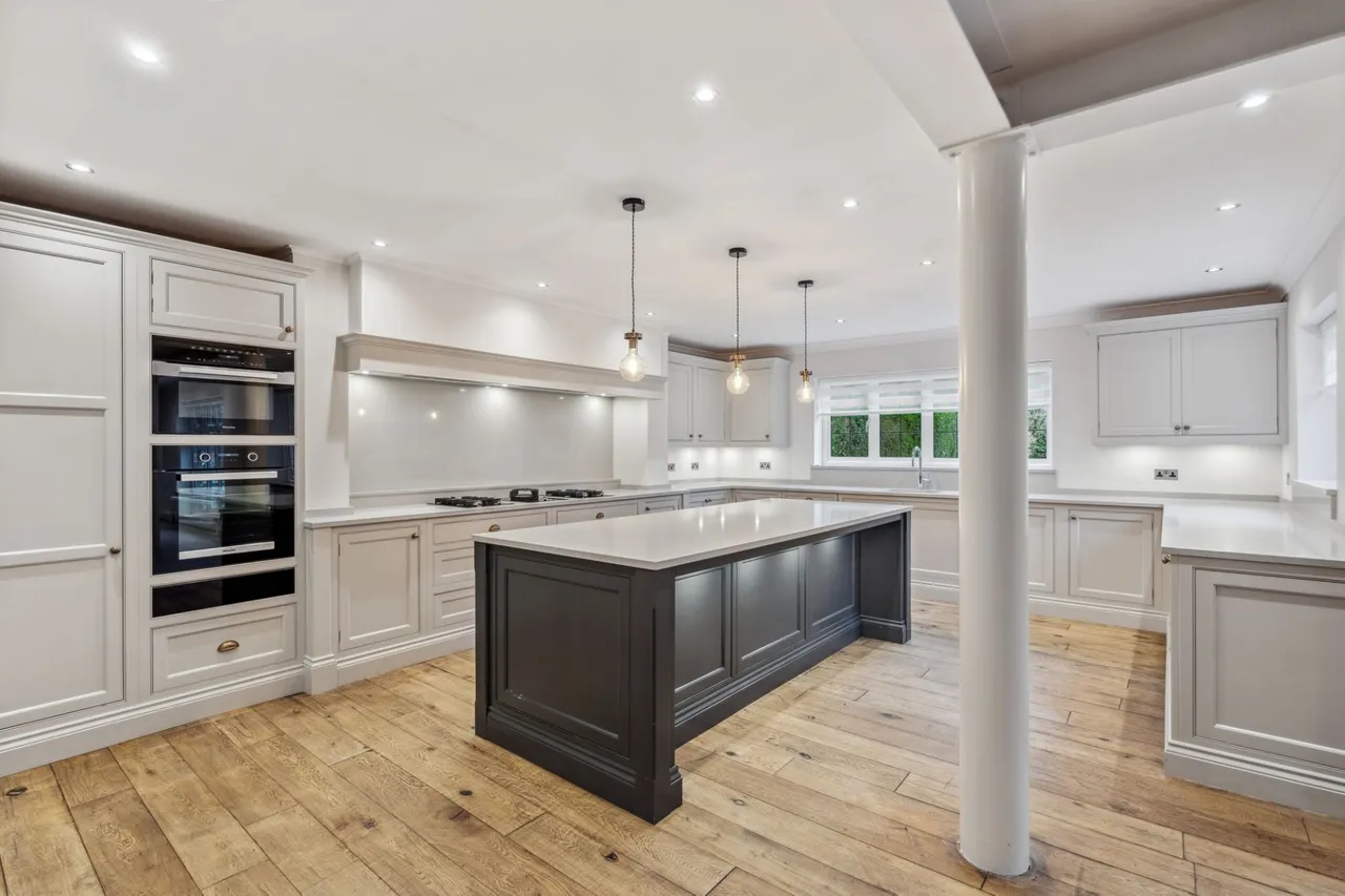 Chiltern Hills Road, Beaconsfield, HP9, photo 2