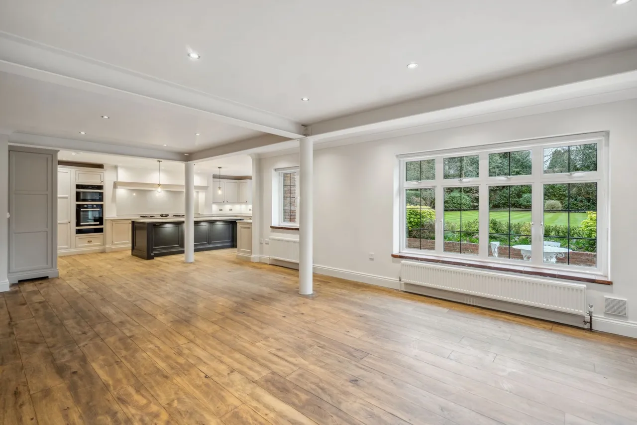 Chiltern Hills Road, Beaconsfield, HP9, photo 17