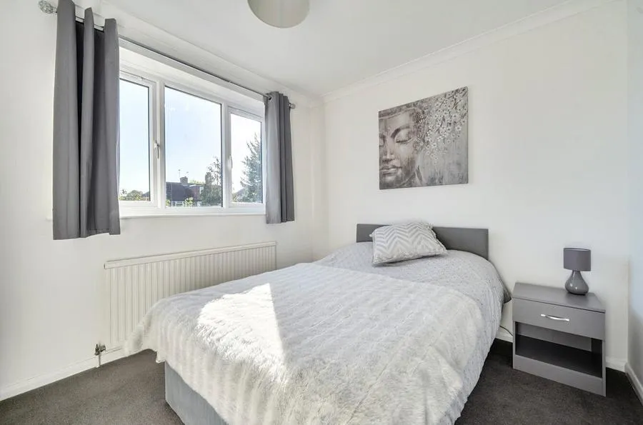 Priors Road, Windsor, SL4, photo 8